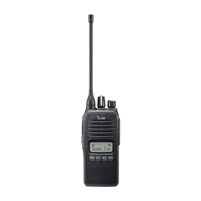 Radio port&aacute;til anal&oacute;gico de rango de frecuencia 450-512 MHz, con pantalla, 4 W, 128 canales Incluye Bater&iacute;a, antena, cargador y clip
