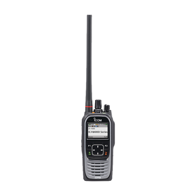 Radio digital NXDN con pantalla a color en la banda de UHF, rango de frecuencia 380-470MHz, de 1024 canales, sumergible IP68, encriptaci&oacute;n DES, GPS, bluethooth. no incluye cargador ni antena.